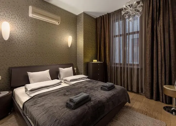 Beautiful 1bd Old Town *