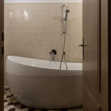 Beautiful 1bd Old Town Apartamento Riga